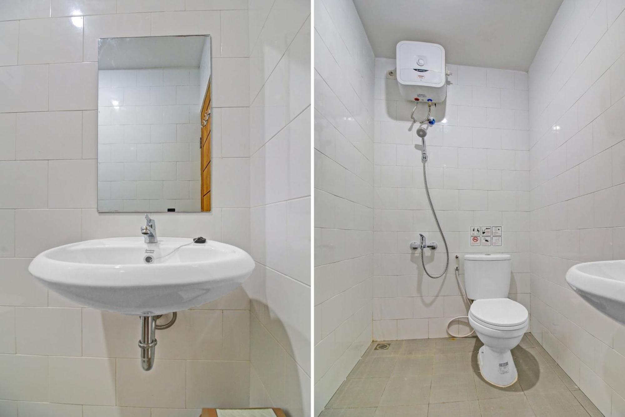 Oyo 90820 Madania Guesthouse Syariah Mataram Exteriör bild